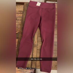 Fabletics leggings, never worn.